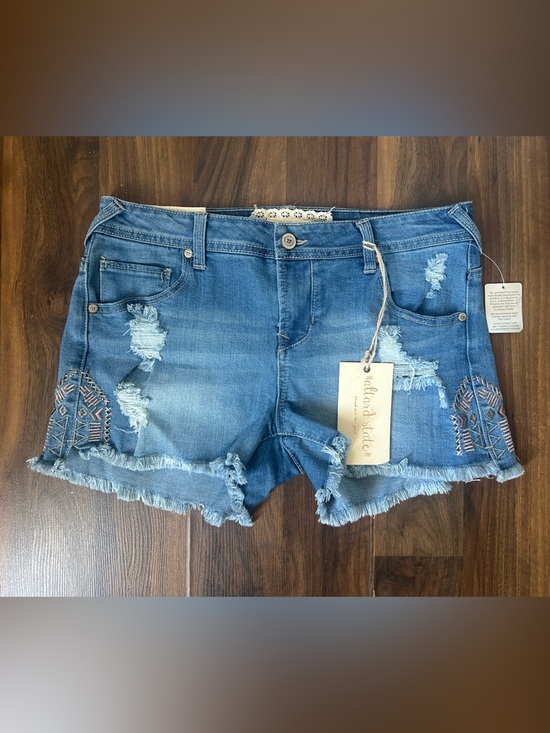 Altar'd State Pants - Altar'd State Blue Distressed Embroidered Denim Shorts | NWT Size 27/5